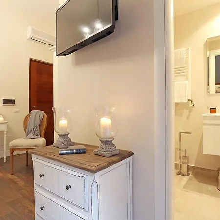 Daplace - Arena House 2*