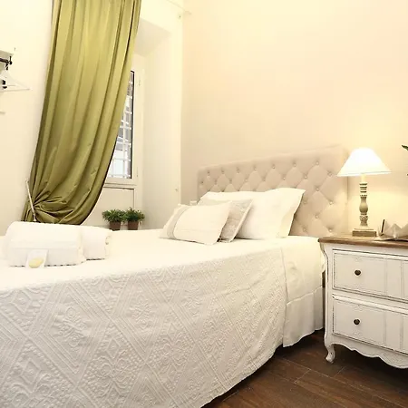 Daplace - Arena House Pensión Roma