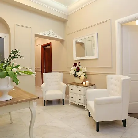 Pensión Daplace - Arena House 2*