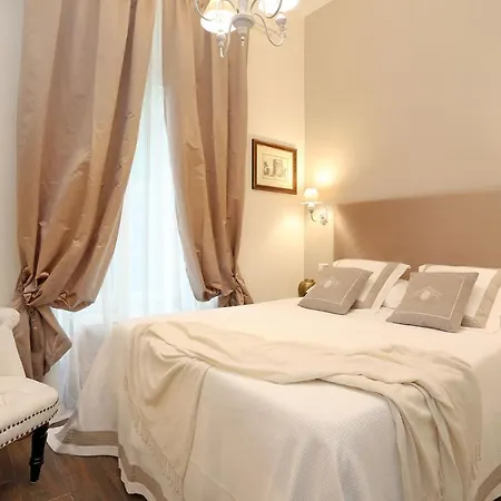 Daplace - Arena House Pensión 2*