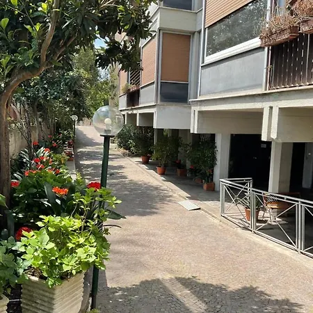 Lungotevere Vacation Nest * Roma