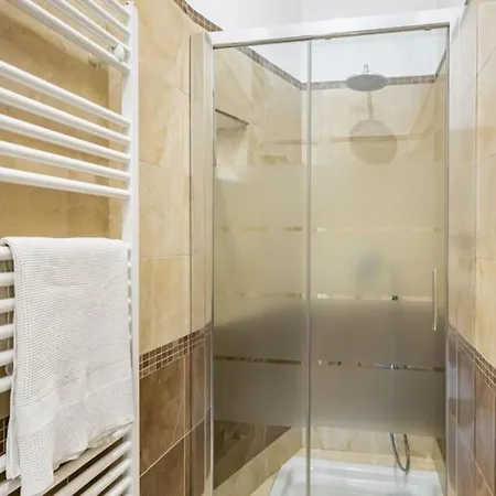 Apartament Stradivari *