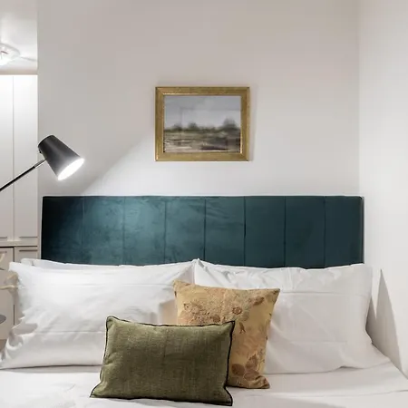 Apartment Basic - 350 M Far From Fontana Di Trevi