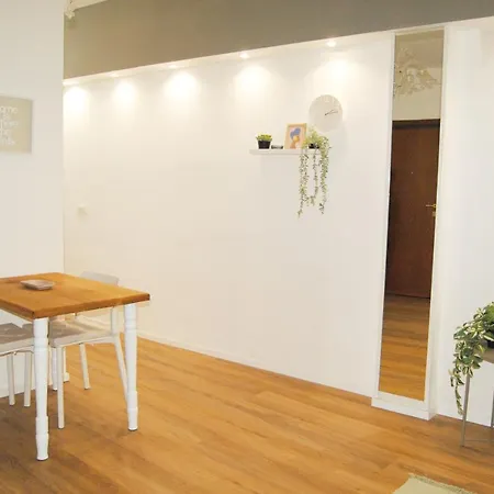 Mimi's Place Homestay Rome