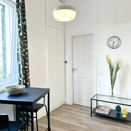 Relax In Apartment