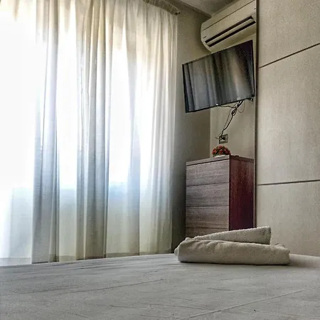 Apartment La Casa Di E-cinecitta