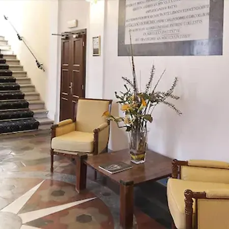 Hotel Relais Antico Palazzo Rospigliosi 4*