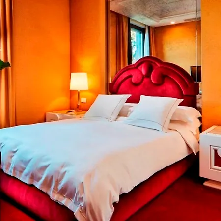 Отель Lord Byron - Small Luxury Of The World 5*