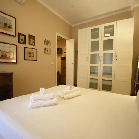 Anna House *