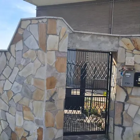 Casa vacanze Con Giardino
