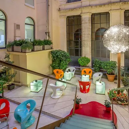 Hotell Maison Piazza Di Spagna Esperienze