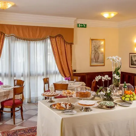Marini Park 3*