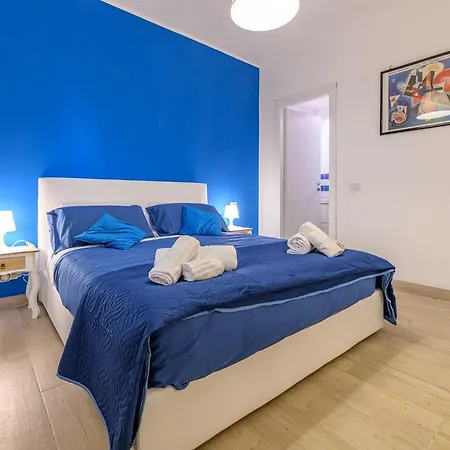 Rainbow Vatican Apartment Rome