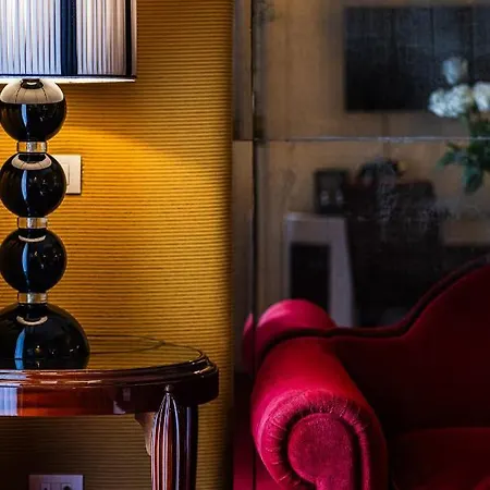 Отель Lord Byron - Small Luxury Of The World