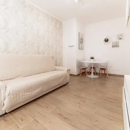 Appartamento Mary Flat - Metro Garbatella