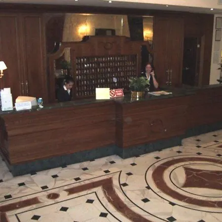 Ξενοδοχείο Raeli Archimede 4*