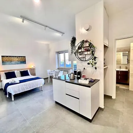 White Mary House For Two People * Rome