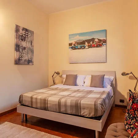 Piazza Navona Penthouse شقة