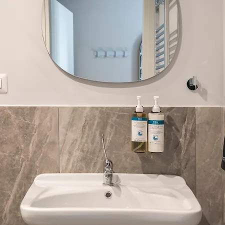 Numa Linea Hotell 3*