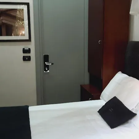 Giuggioli 3* Řím