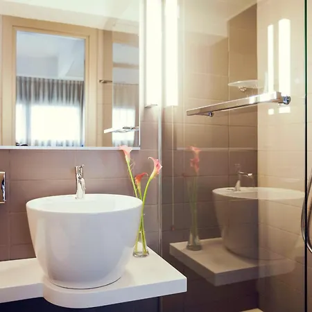 Mercure Centro Colosseo Hotel 4*