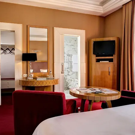 Отель Lord Byron - Small Luxury Of The World 5*