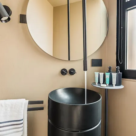 Charm And Elegance By The Spanish Steps Appartement *