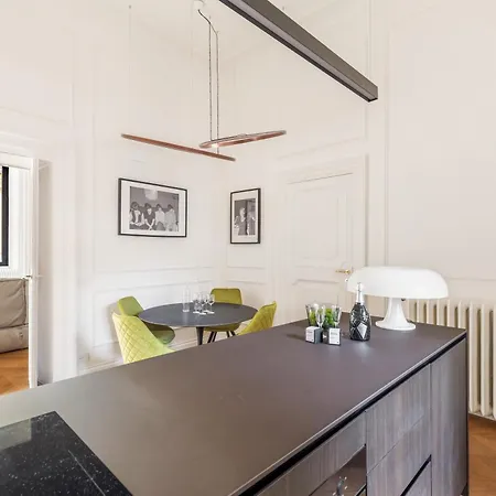 Charm And Elegance By The Spanish Steps Appartement