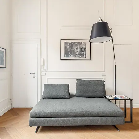Charm And Elegance By The Spanish Steps Appartement
