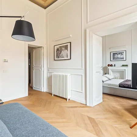 Charm And Elegance By The Spanish Steps Appartement Rome