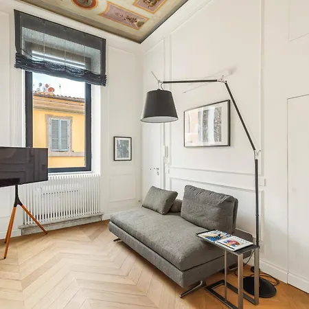 Charm And Elegance By The Spanish Steps Appartement Rome