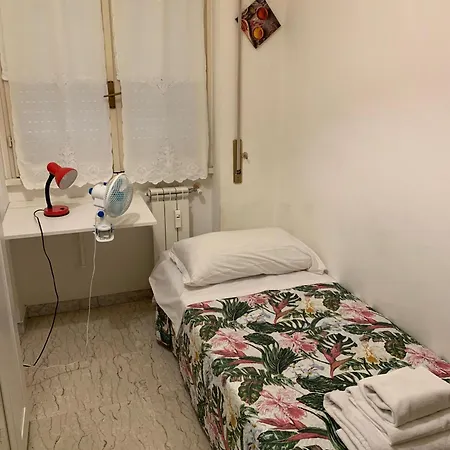 4 Season Bed & Breakfast 2*