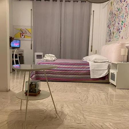 4 Season Bed & Breakfast Rome