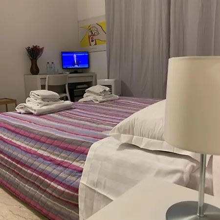 4 Season Bed & Breakfast Rome