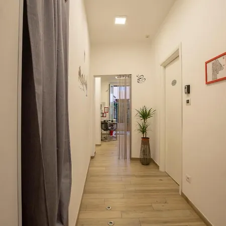 Guest house Flatinrome Trastevere Deluxe - Patio Rome