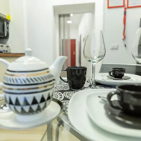 Flatinrome Trastevere Deluxe - Patio Rome