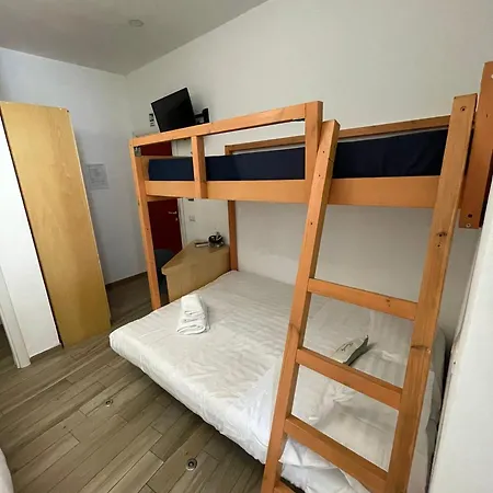 Flatinrome Trastevere Deluxe - Patio Guest house Rome