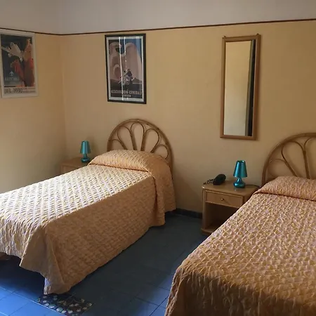 Touring Hotel