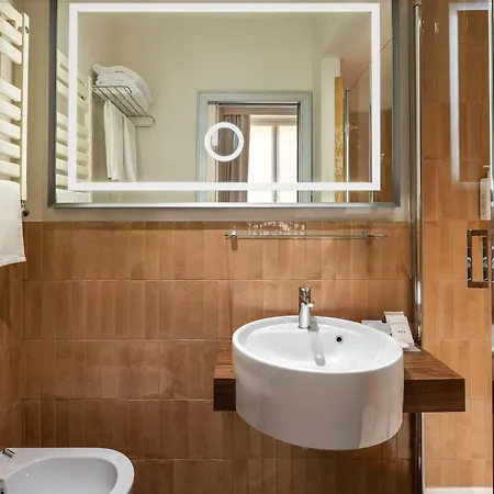 Hotell Maison Piazza Di Spagna Esperienze