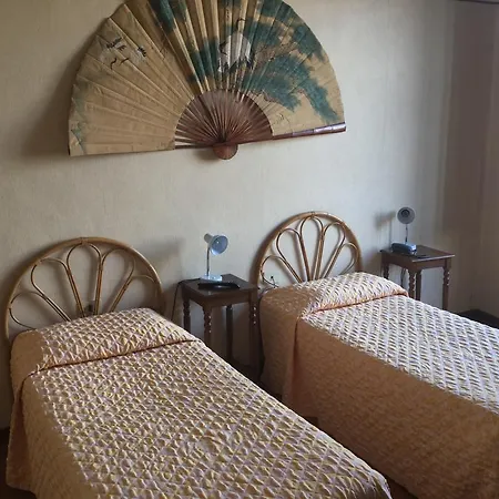 Touring Hotel Rom