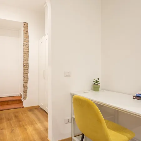 2 Bdr Navona Quintessential Charm