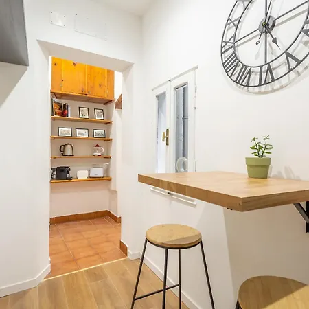2 Bdr Navona Quintessential Charm Appartement