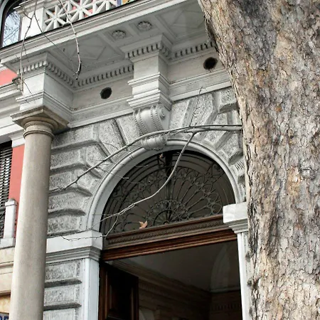 Pensión Cesar Palace 2*