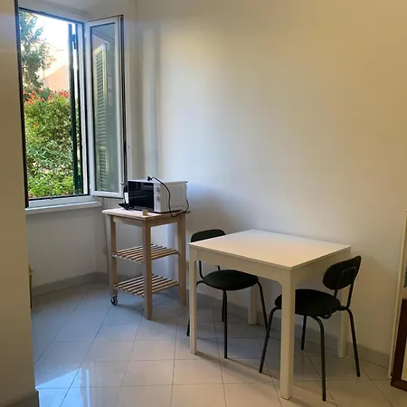 Degli Eroi Apartment