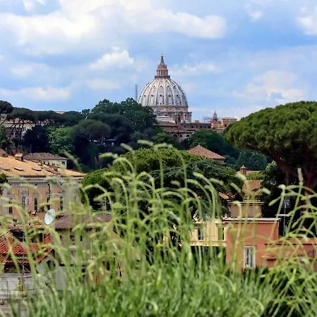 Apartment Trastevere Charming Penthouse Rome