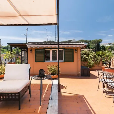 Apartment Trastevere Charming Penthouse Rome
