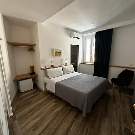 Comfort Astoria Palace 3*