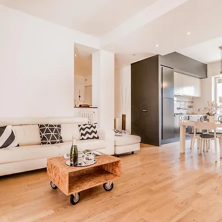 Appartement Bbhome Bright And Elegant Metro Libia High Floor Flat *