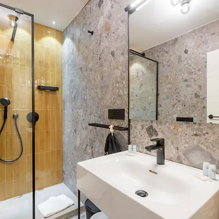 Palazzo Olivia By 101 Flat In Affittacamere