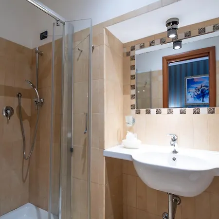 Hotel Lirico Rome